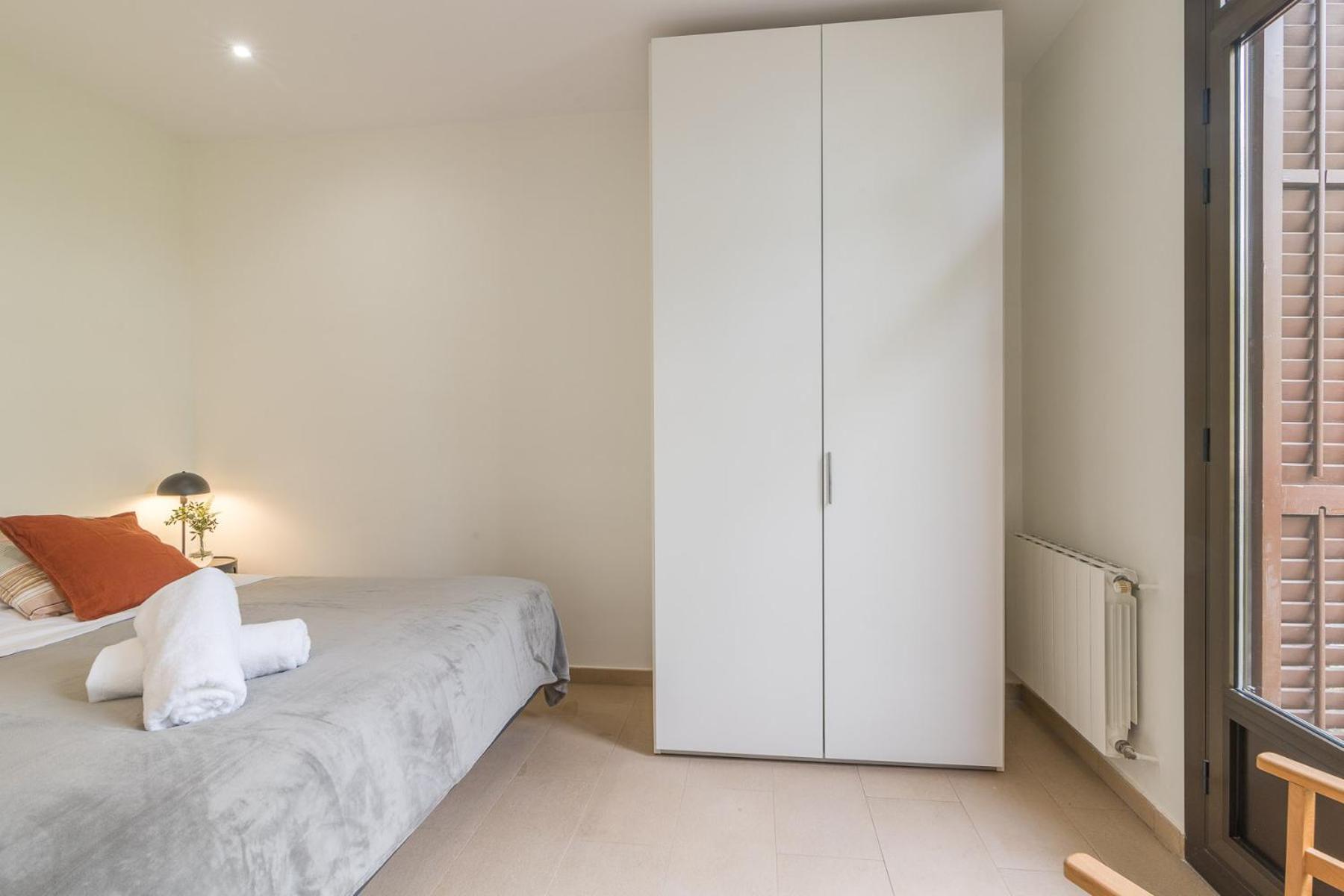 My Space Barcelona - Spacious And Modern Apartment Near The Hospital Clinic Esterno foto