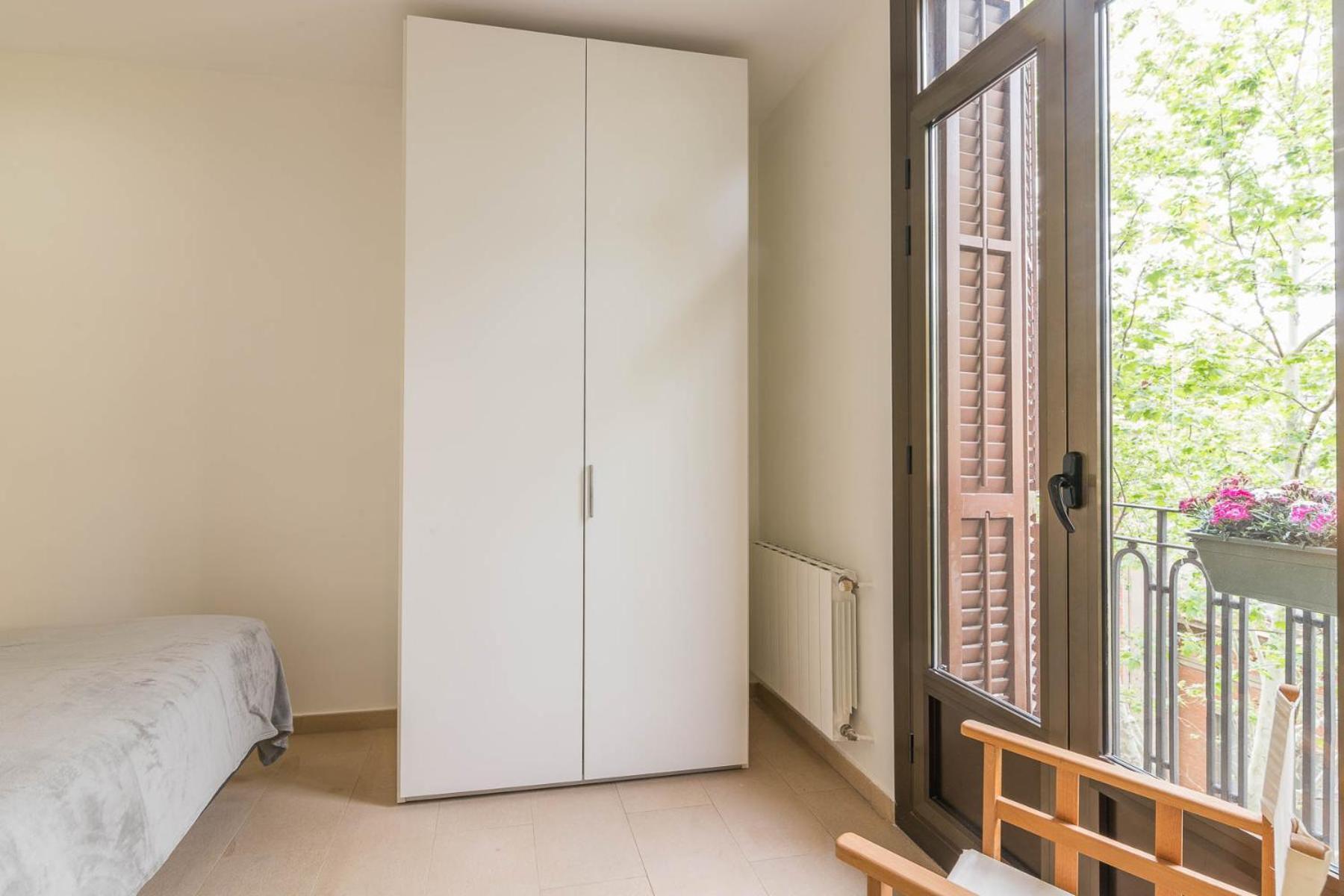 My Space Barcelona - Spacious And Modern Apartment Near The Hospital Clinic Esterno foto